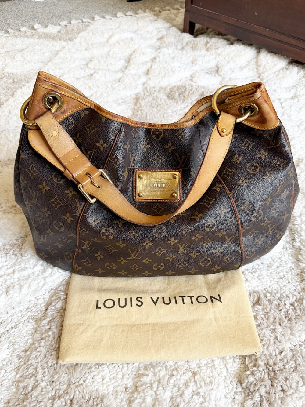 LOUIS VUITTON Monogram Galliera GM shoulder bag hobo + dust bag
